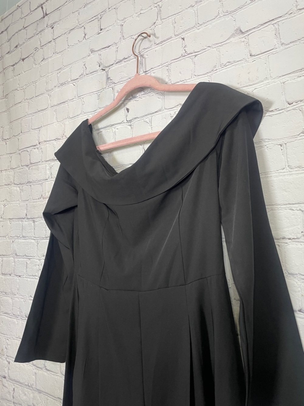 NWT Sierra Darien Black Cocktail Party Dress Off Shoulder Jumpsuit Medium - Picture 3 of 10